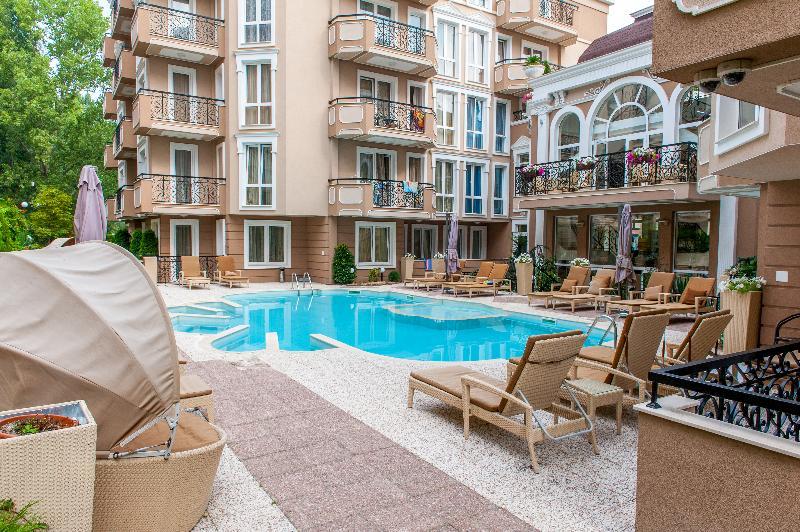 Dawn Park Complex 3* Сонячний Берег