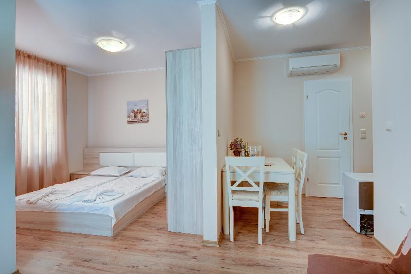 Dawn Park Complex 3* Сонячний Берег